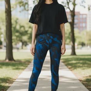 Nike Black and Blue Women's Leggings